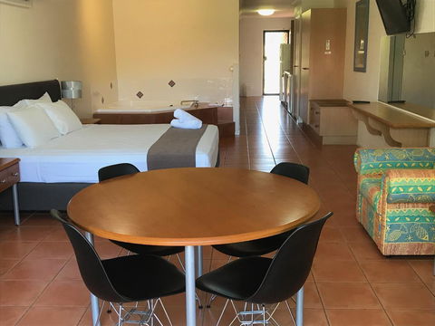 Coral Cove Resort - Accommodation Australia 3
