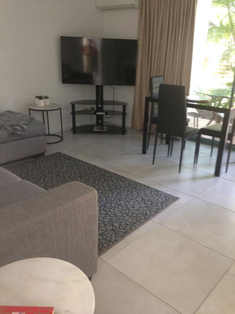 Chez Noosa Resort Motel - Local Tourism 6