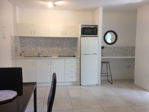 Chez Noosa Resort Motel - Local Tourism 5