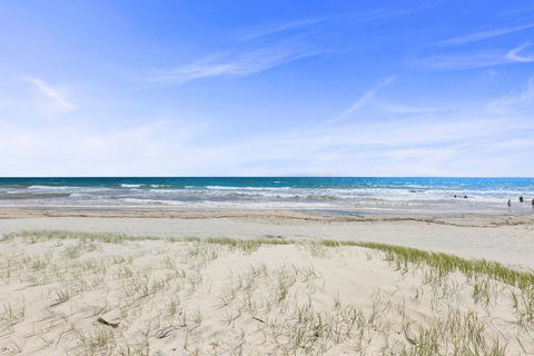 Coloured Sands - Rainbow Beach Resort - 5 Mins To Beach - Accommodation Australia 24