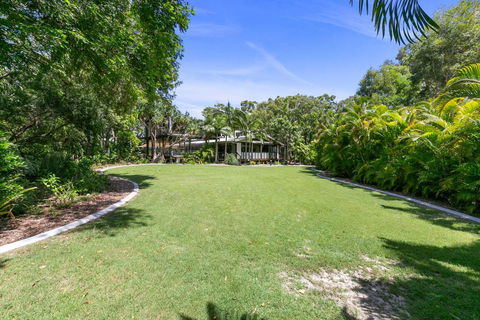 Coloured Sands - Rainbow Beach Resort - 5 Mins To Beach - Accommodation Australia 21