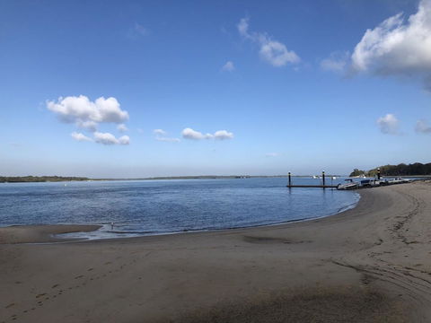 Bribie Island Hotel - Accommodation Australia 6