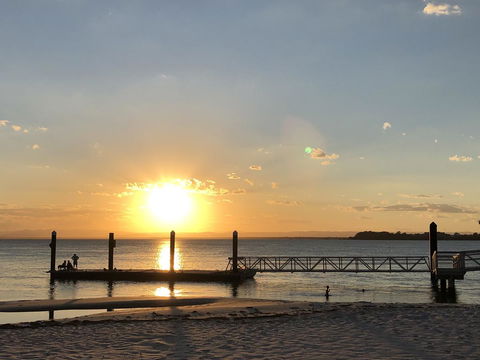 Bribie Island Hotel - Accommodation Australia 0