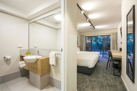 Nightcap At Kawana Waters Hotel - Accommodation Australia 25