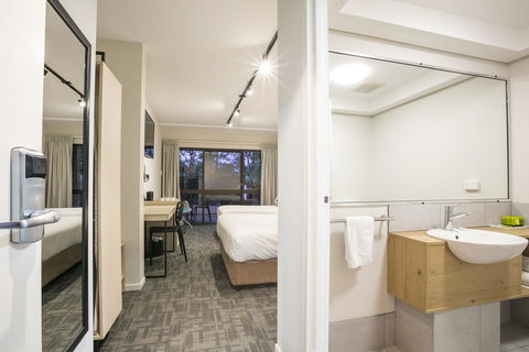 Nightcap At Kawana Waters Hotel - Accommodation Australia 14