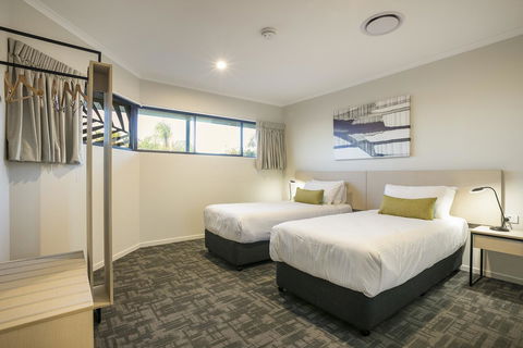 Nightcap At Kawana Waters Hotel - Accommodation Australia 40