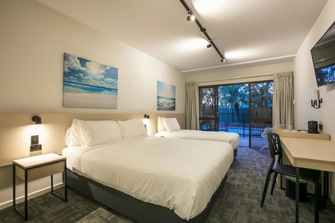 Nightcap At Kawana Waters Hotel - Accommodation Australia 1