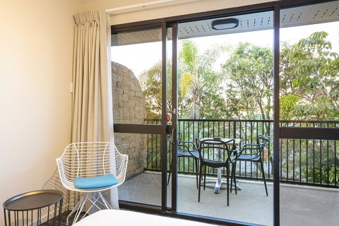 Nightcap At Kawana Waters Hotel - Accommodation Australia 30