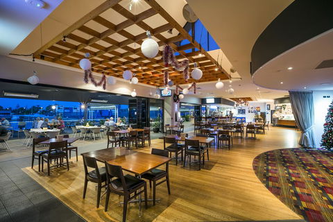 Nightcap At Kawana Waters Hotel - Accommodation Australia 19