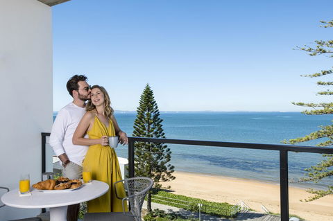 The Sebel Brisbane Margate Beach - Bed n Breakfasts 1