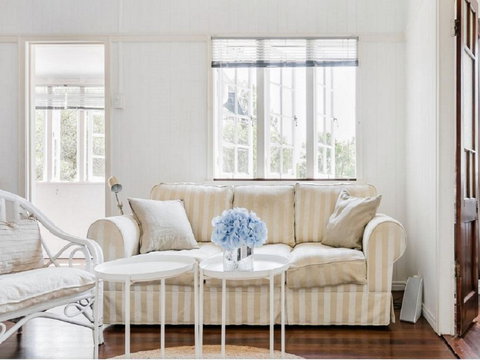 Lake Weyba Noosa Lodge & Kangaroos - Australia Shopping 5