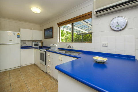Magnetic North Apartment 1 - Accommodation Australia 6