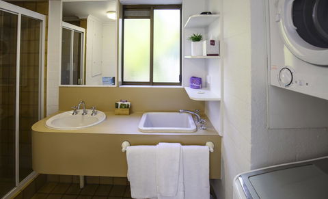 Ocean Breeze Resort - Accommodation Australia 34