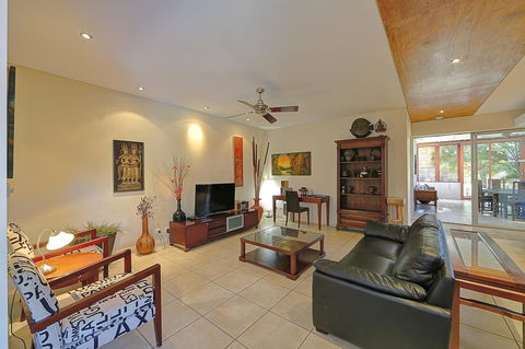 Sandcastles 1770 Motel & Resort - Australia Shopping 15