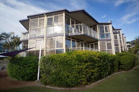 Northpoint Holiday Apartments - Australia Shopping 11