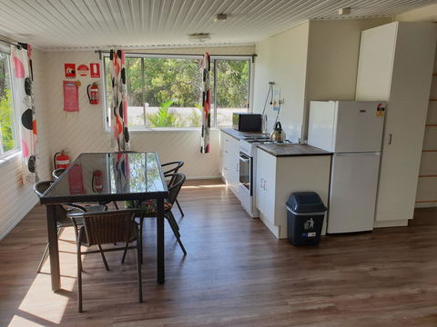 Castaways Moreton Island - Accommodation Australia 16