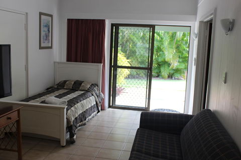 Amaroo On Mandalay, Magnetic Island - Accommodation Australia 21