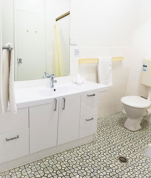 Amaroo On Mandalay, Magnetic Island - Accommodation Australia 4
