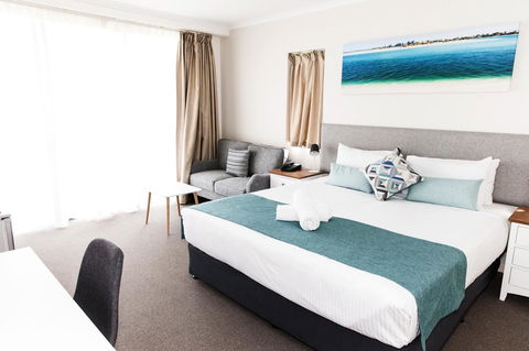Ocean Views Resort Caloundra - Accommodation Australia 25