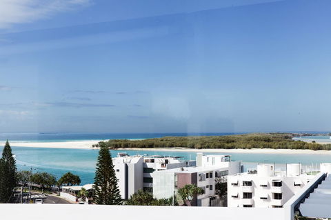 Ocean Views Resort Caloundra - Accommodation Australia 8