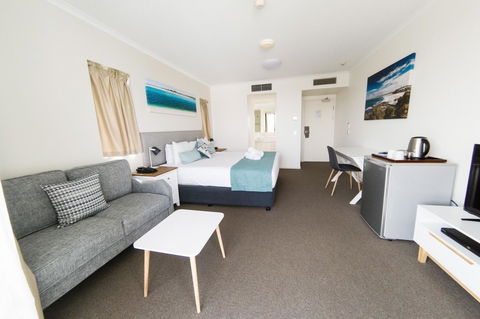 Ocean Views Resort Caloundra - Accommodation Australia 29