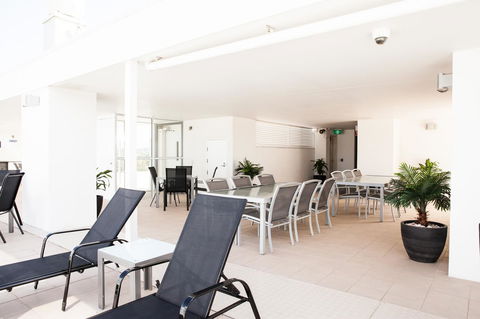 Ocean Views Resort Caloundra - Accommodation Australia 5