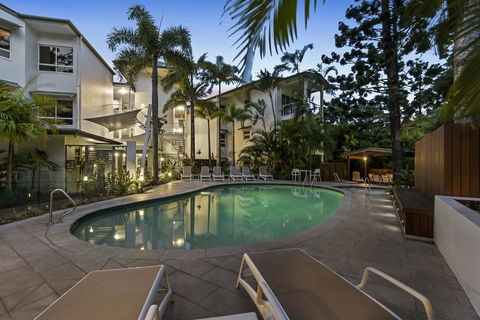 The Lookout Resort Noosa - Bed n Breakfasts 2