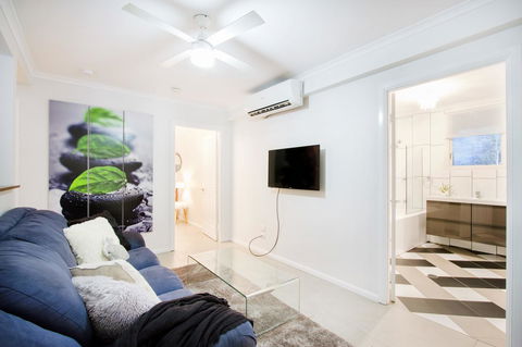 Airlie Beach Eco Cabins - Adults Only - Accommodation Australia 41