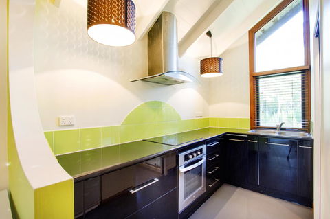 Airlie Beach Eco Cabins - Adults Only - Accommodation Australia 10