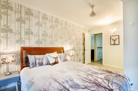 Airlie Beach Eco Cabins - Adults Only - Accommodation Australia 33