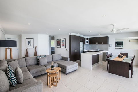 Noosa Harbour Resort - Accommodation Australia 32