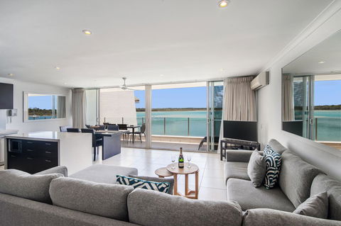 Noosa Harbour Resort - Accommodation Australia 34