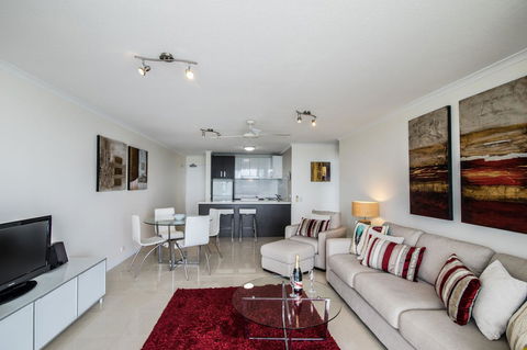 Noosa Harbour Resort - Accommodation Australia 12