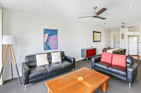 On The Beach Apartments - Accommodation Australia 5