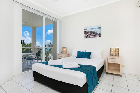 On The Beach Apartments - Accommodation Australia 22