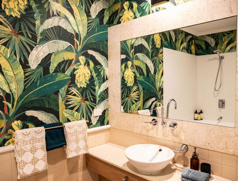 NOMAD - Luxe Apartment - Bed n Breakfasts 12