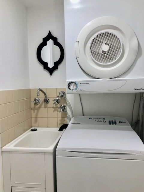 NOMAD - Luxe Apartment - Bed n Breakfasts 40