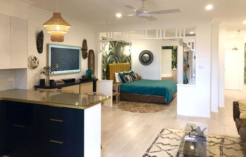 NOMAD - Luxe Apartment - Bed n Breakfasts 22