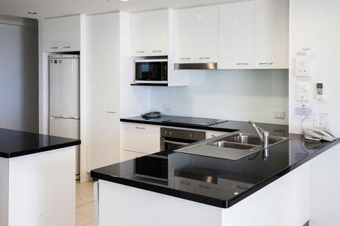 Coolum Caprice - Accommodation Australia 9