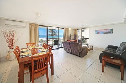 Coolum Caprice - Accommodation Australia 7