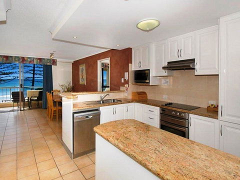Coolum Caprice - Accommodation Australia 30