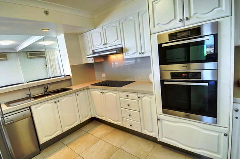 Coolum Caprice - Accommodation Australia 31