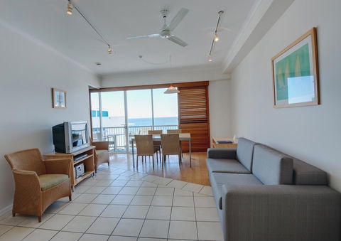 Rolling Surf Resort - Accommodation Australia 41