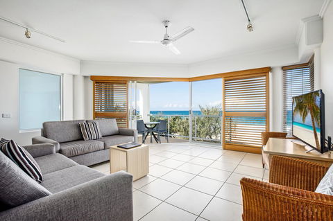 Rolling Surf Resort - Accommodation Australia 11