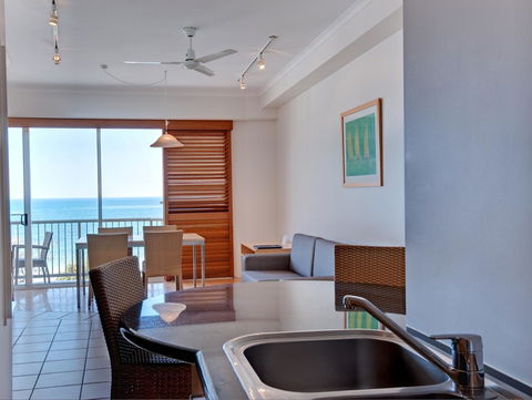 Rolling Surf Resort - Accommodation Australia 39