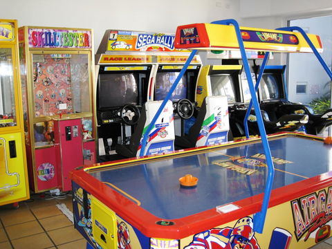 Rolling Surf Resort - Accommodation Australia 34