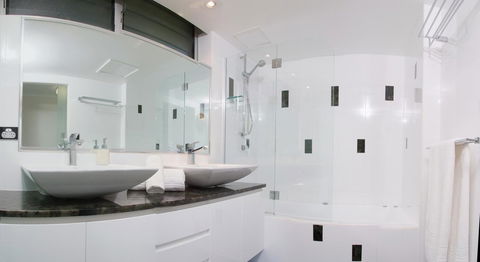 Poinciana 112 - Accommodation Australia 11