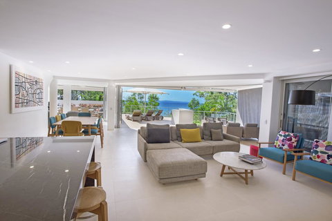 The Cove Noosa - Bed n Breakfasts 31