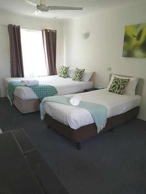 Twin Pines Motel - Accommodation Australia 10
