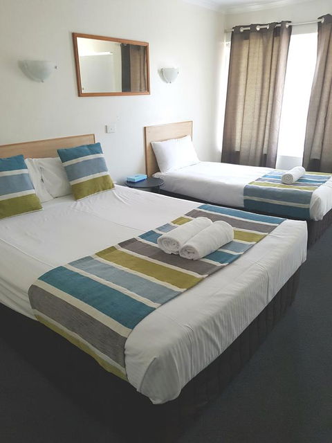 Twin Pines Motel - Accommodation Australia 11